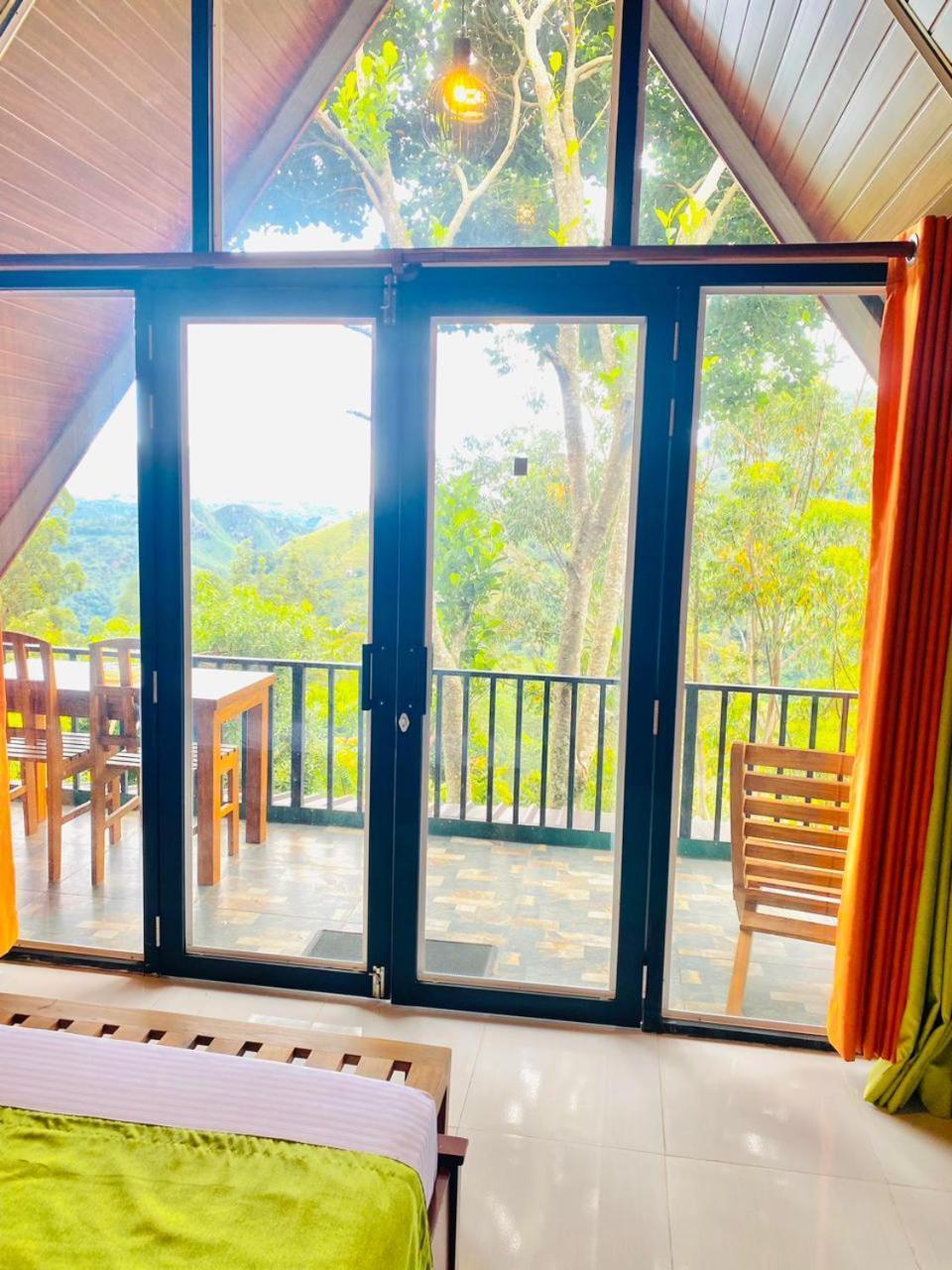 Cloudy Hill Cottage Ella Bagian luar foto