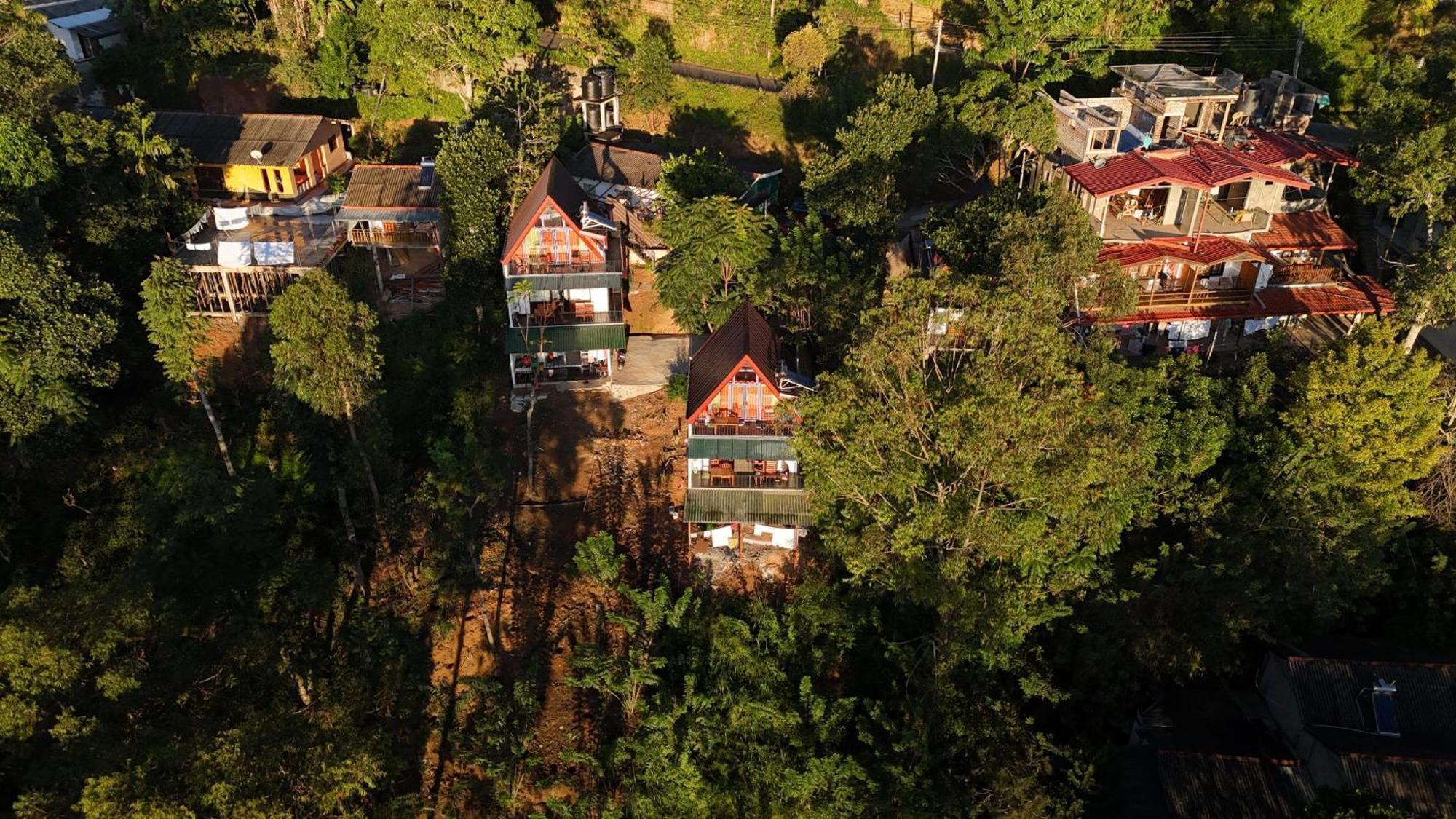 Cloudy Hill Cottage Ella Bagian luar foto